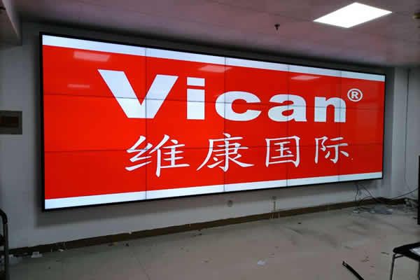 液晶拼接屏出現(xiàn)黑屏或閃屏怎么解決？
